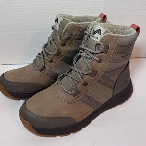 NEW IN BOX Forsake Rosie Winter  Women's Waterproof Outdoor Sneaker Boot SZ 6.5